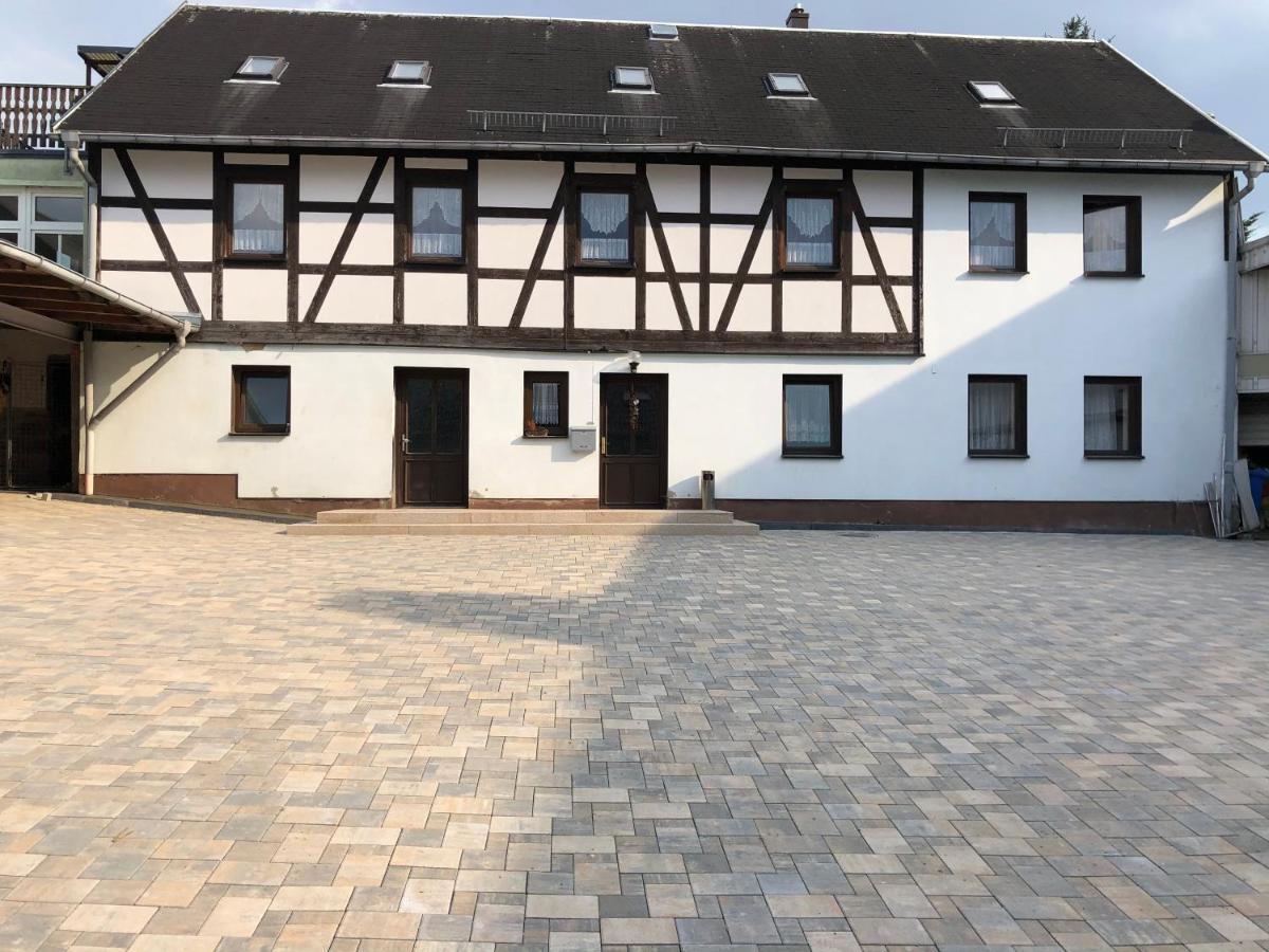 Pension & Gaststaette Bauernstube Heinsdorfergrund Экстерьер фото