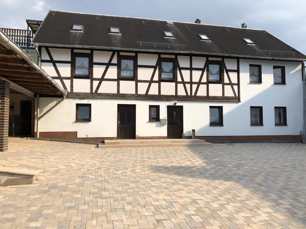 Pension & Gaststaette Bauernstube Heinsdorfergrund Экстерьер фото